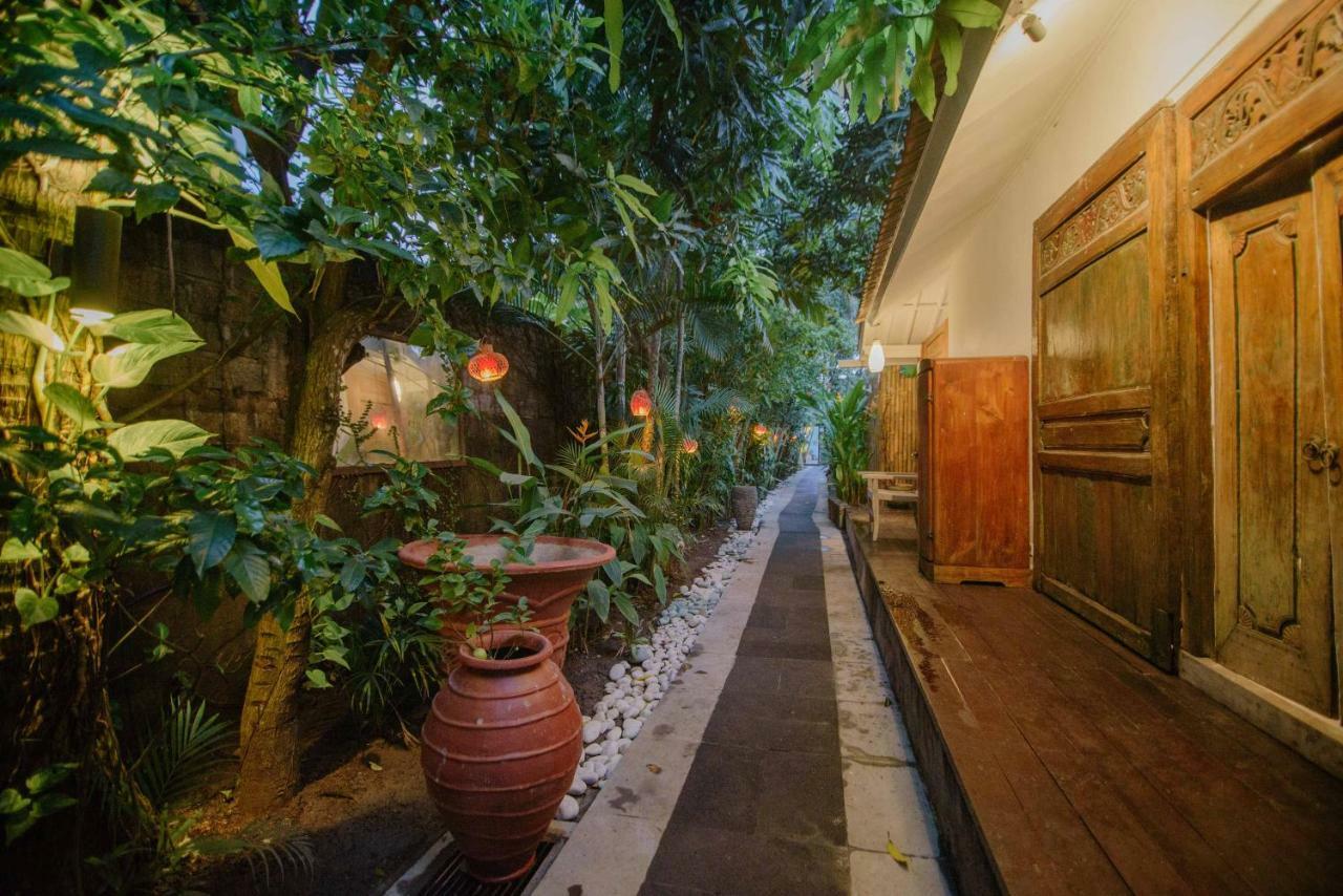 The Secret Jungle Villas Seminyak Exterior foto